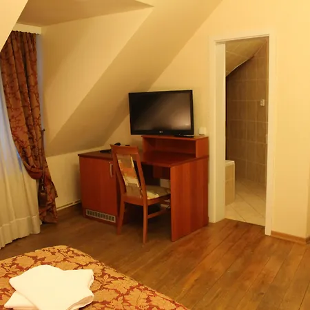 Отель Enjoy Пльзень