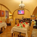 Otel Enjoy 3*